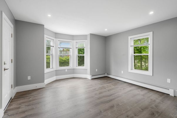 Empty room, Interior, Recessed Lighting, Wood Texture Flooring