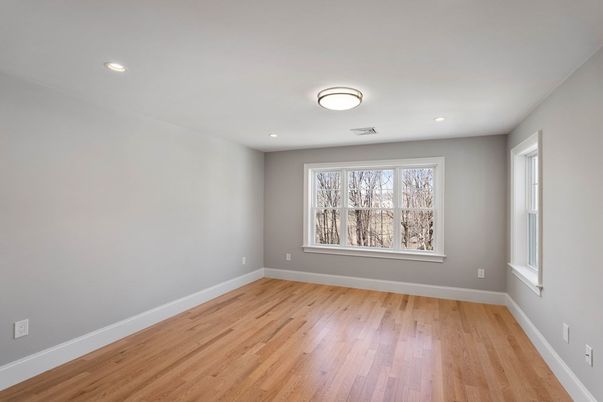 Empty room, Interior, Recessed Lighting, Wood Texture Flooring