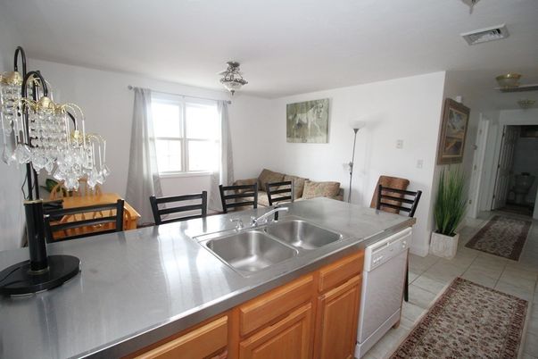 Dining room, Interior