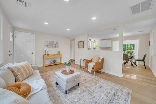 Interior, Living room, Recessed Lighting, Wood Texture Flooring
