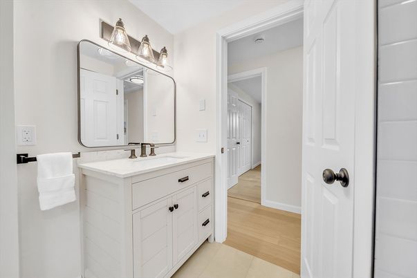 Bathroom, Dual Sink Vanities, Interior, Wood Texture Flooring