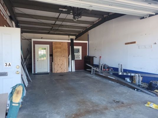 Garage, Interior