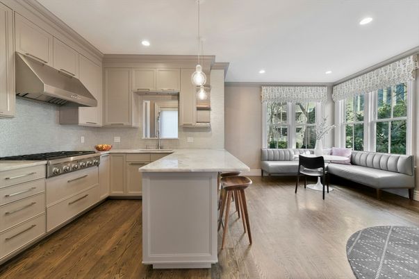 Interior, Kitchen, Living room, Pendant Lights, Recessed Lighting, Stainless Steel Appliances, Wood Texture Flooring