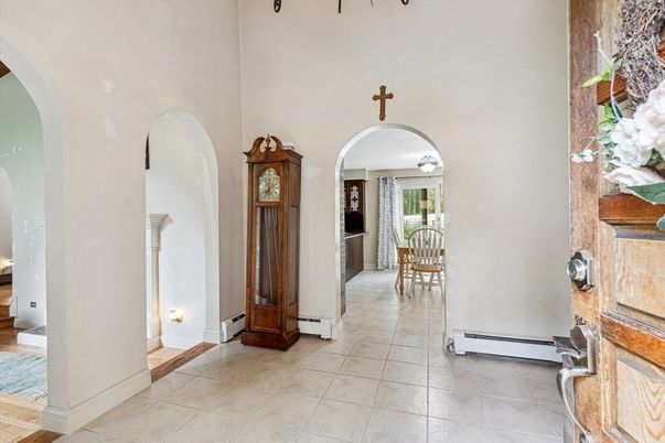 Chandelier, Dining room, Interior