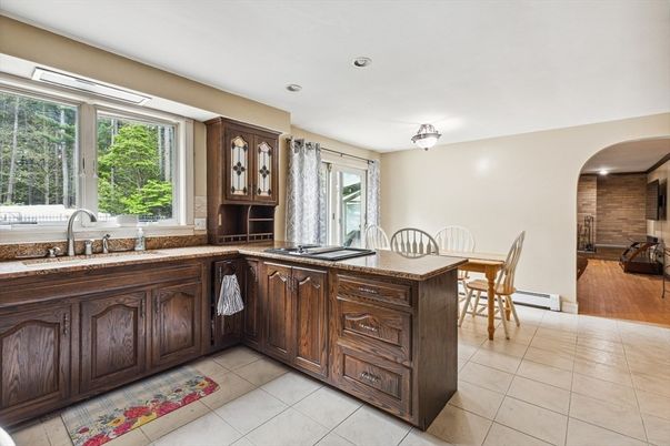 Dining room, Interior, Kitchen, Recessed Lighting