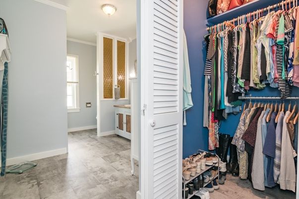Interior, Walk-in Closets