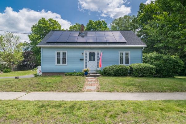 Exterior, Facade, Solar Panels, Cape Cod