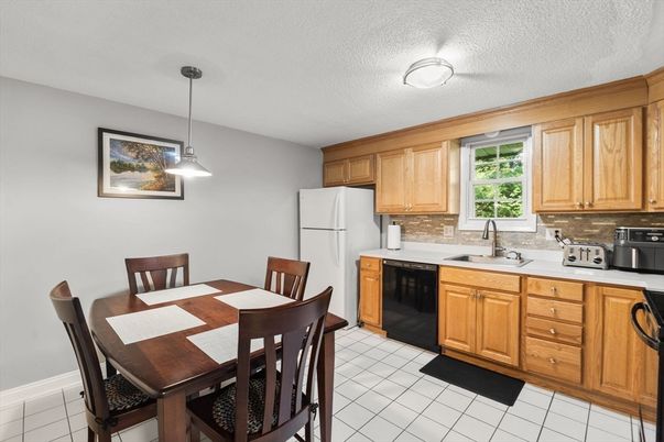 Dining room, Interior, Kitchen, Pendant Lights