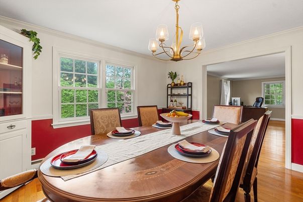 Chandelier, Dining room, Interior, Wood Texture Flooring