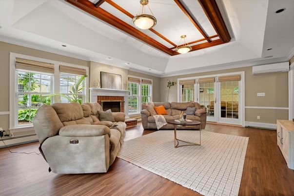 Fireplace, Interior, Living room, Pendant Lights, Recessed Lighting, Wood Texture Flooring