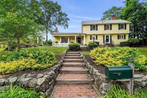 Backyard, Exterior, Facade, Georgian
