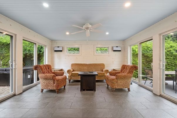 Interior, Living room, Recessed Lighting, Sun Room