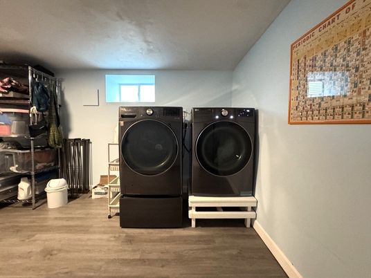 Interior, Washer, Wood Texture Flooring