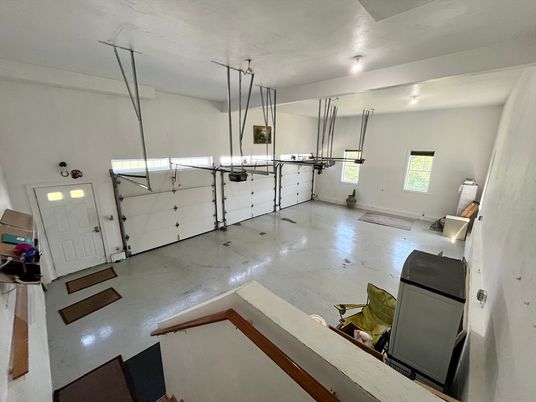 Garage, Interior