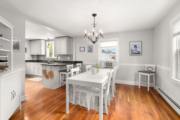 Chandelier, Dining room, Interior, Kitchen, Recessed Lighting, Wood Texture Flooring