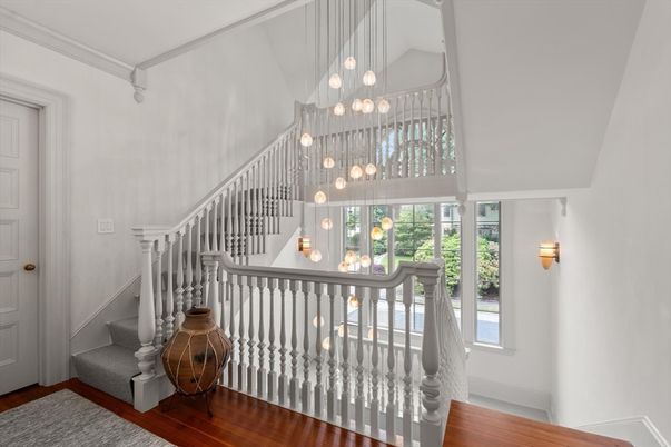 Interior, Pendant Lights, Wood Texture Flooring
