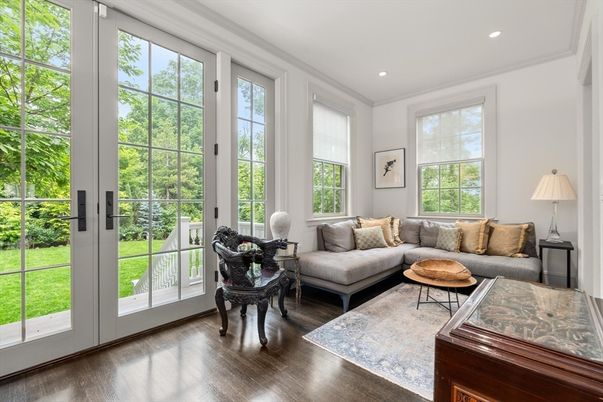 Interior, Living room, Recessed Lighting, Sun Room, Wood Texture Flooring