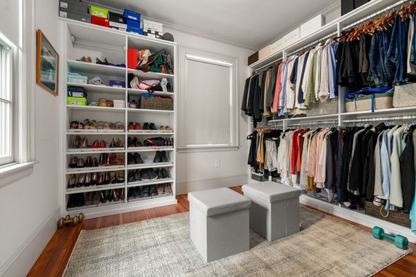 Interior, Walk-in Closets, Wood Texture Flooring