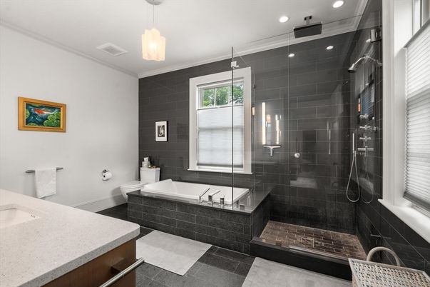 Bathroom, Glass Shower, Interior, Pendant Lights, Recessed Lighting