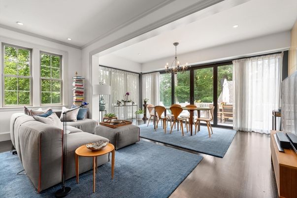 Chandelier, Dining room, Interior, Living room, Recessed Lighting, Wood Texture Flooring
