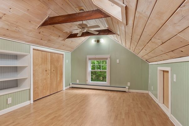 Empty room, Interior, Wooden Beams, Wooden Ceilings, Wood Texture Flooring