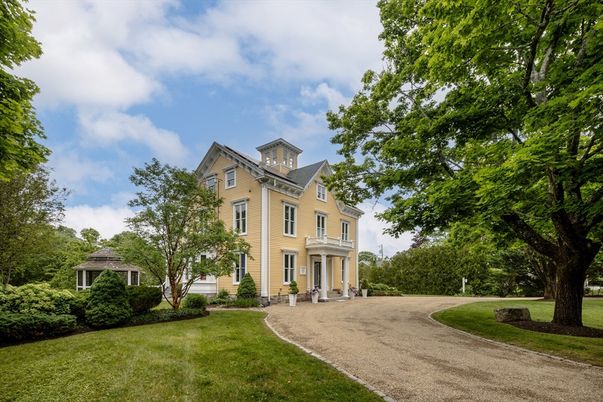 Backyard, Exterior, Facade, Georgian