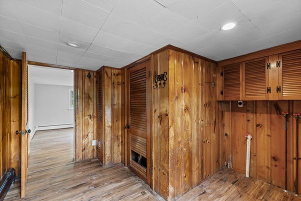 Empty room, Interior, Recessed Lighting, Wood Texture Flooring, Wooden Walls