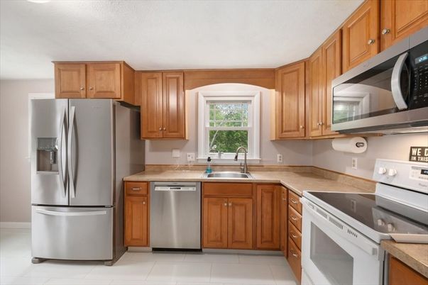Interior, Kitchen, Stainless Steel Appliances
