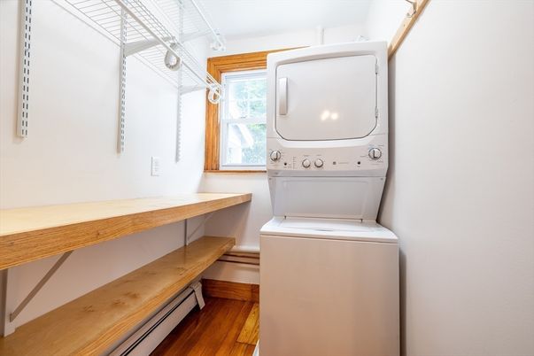 Interior, Utility Closets, Washer, Wood Texture Flooring