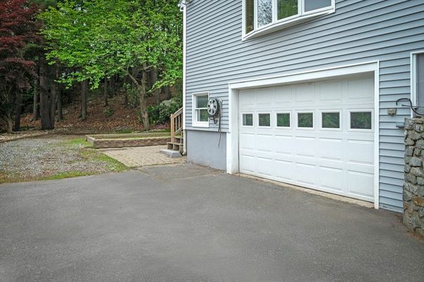 Detached Garage, Exterior
