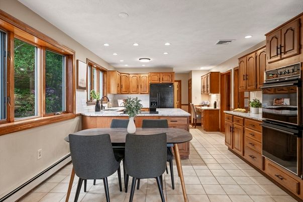 Dining room, Interior, Kitchen, Recessed Lighting