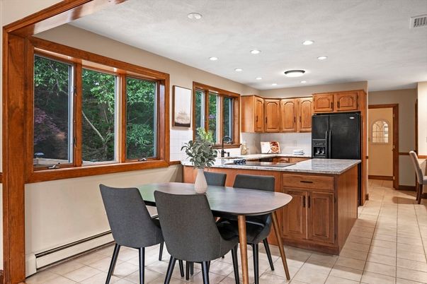 Dining room, Interior, Kitchen, Recessed Lighting