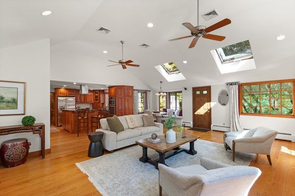 Dining room, Interior, Kitchen, Living room, Pendant Lights, Recessed Lighting, Wood Texture Flooring