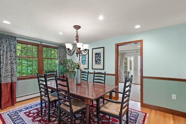 Chandelier, Dining room, Interior, Recessed Lighting, Wood Texture Flooring