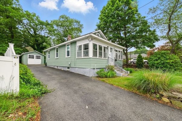 Backyard, Detached Garage, Exterior