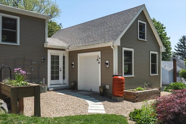 Exterior, Facade, Cape Cod