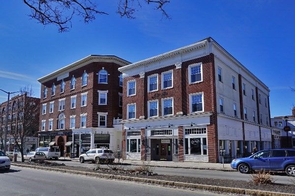 Exterior, Facade, Brick Facade, Rowhouse