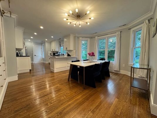 Dining room, Interior, Kitchen, Pendant Lights, Recessed Lighting, Wood Texture Flooring