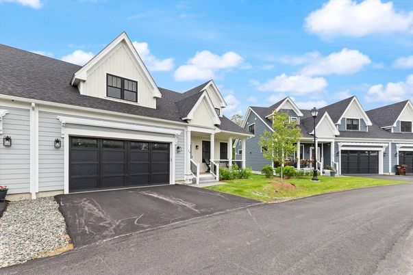 Attached, Exterior, Facade, Farmhouse