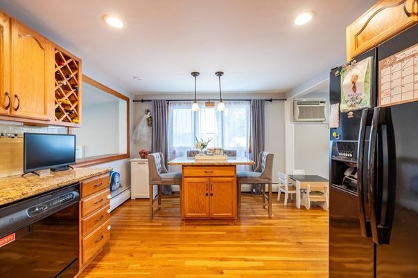 Dining room, Interior, Pendant Lights, Recessed Lighting, Wood Texture Flooring