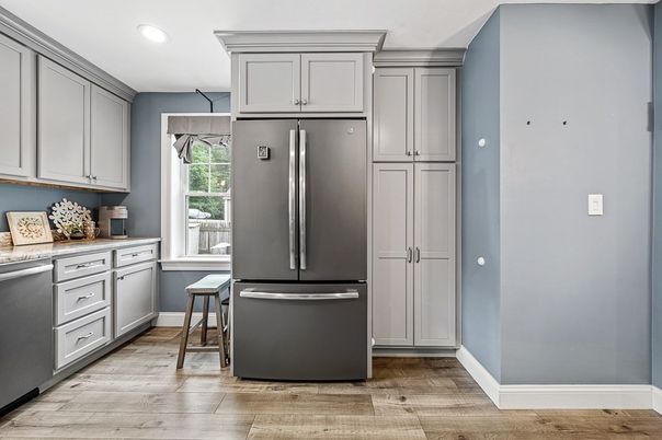 Interior, Kitchen, Recessed Lighting, Wood Texture Flooring