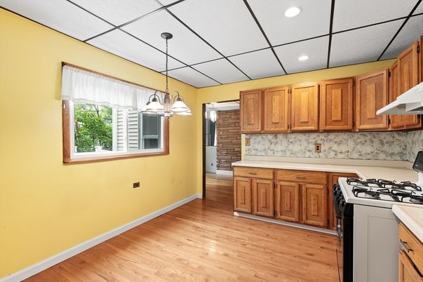 Interior, Kitchen, Pendant Lights, Recessed Lighting, Stone Walls, Wood Texture Flooring