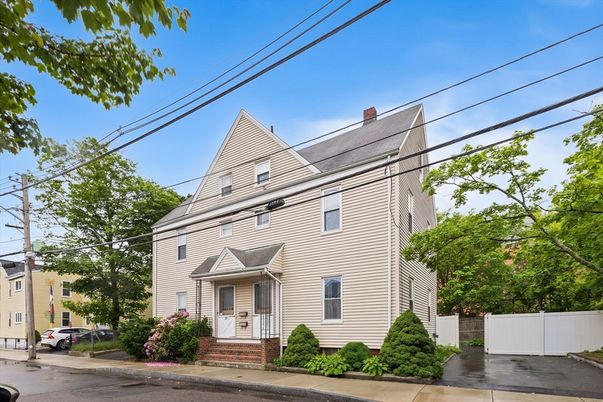 Exterior, Facade, Solar Panels, Queen Anne Victorian