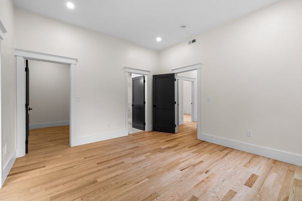 Empty room, Interior, Recessed Lighting, Wood Texture Flooring