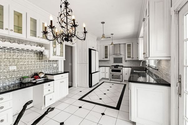 Chandelier, Interior, Kitchen, Pendant Lights, Stainless Steel Appliances