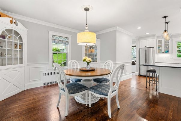 Dining room, Interior, Kitchen, Pendant Lights, Recessed Lighting, Stainless Steel Appliances, Wood Texture Flooring