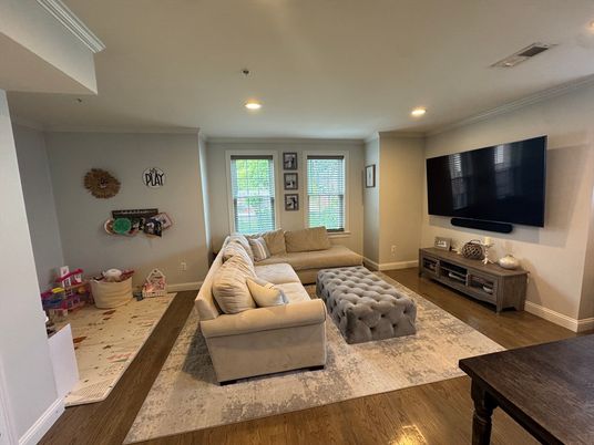 Interior, Living room, Recessed Lighting, Wood Texture Flooring