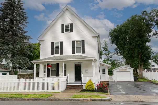 Detached Garage, Exterior, Facade, Queen Anne Victorian