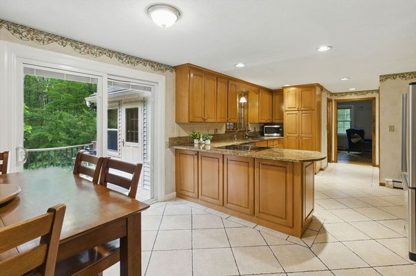 Dining room, Interior, Kitchen, Recessed Lighting