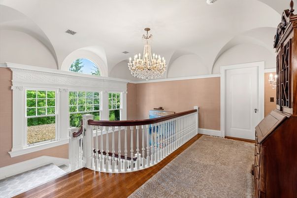 Chandelier, Interior